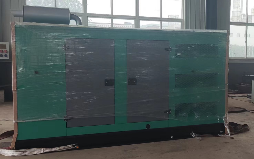 某处500KW柴油发电机组进场