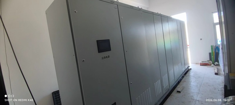 山东港UPS设备及EPS设备进场安装